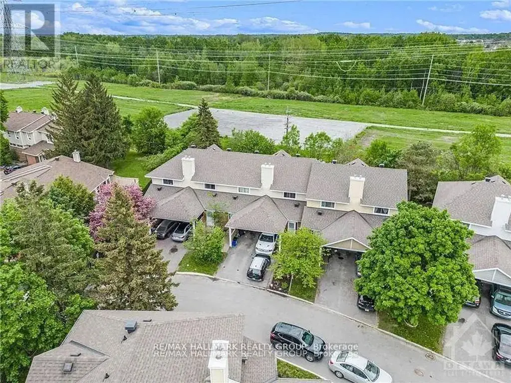 - - 84 Paddington Street, Ottawa